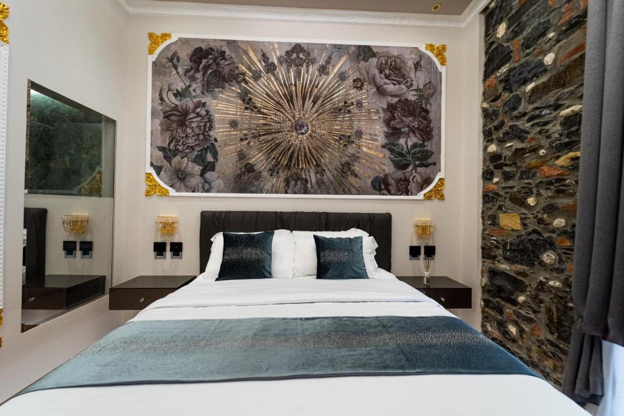 Queen Cattleya Suite Генуя Экстерьер фото